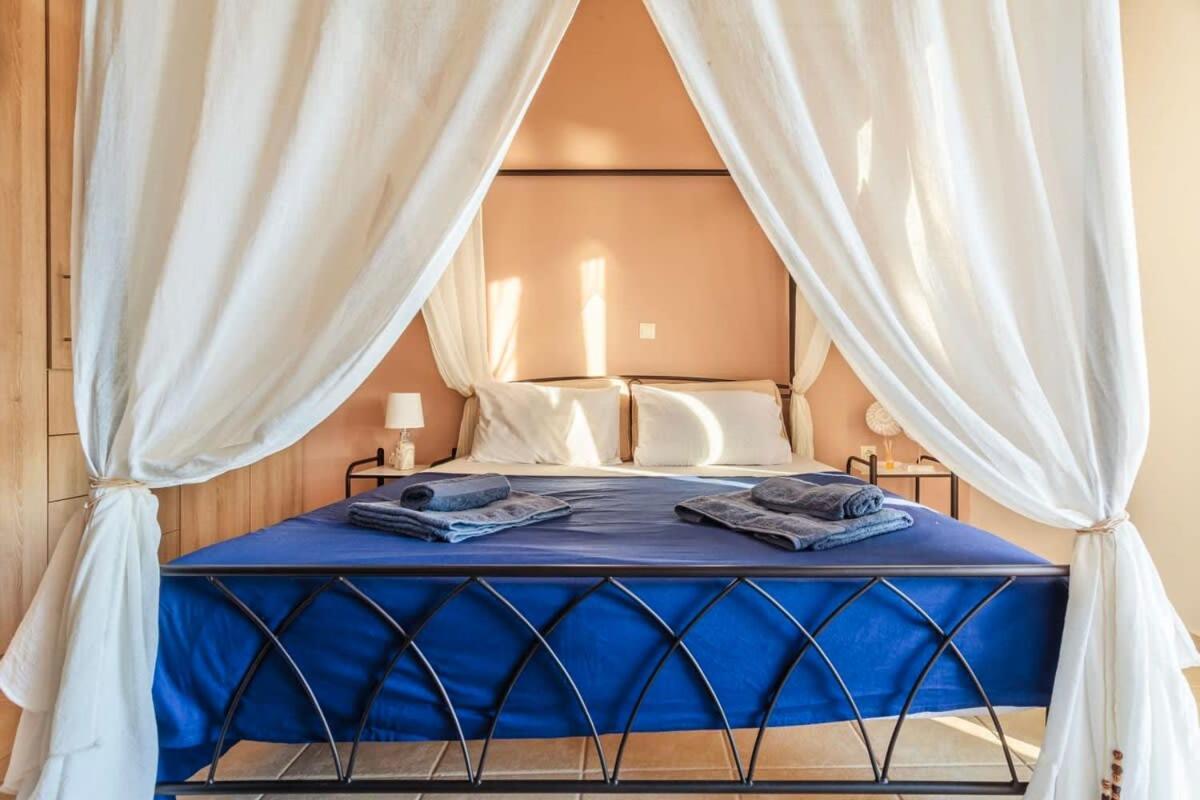 Mani Panoramic Seaviews - Luxury Summer Haven Lévktron エクステリア 写真